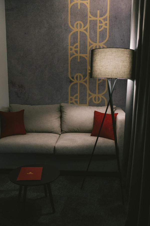 Savoy Residence Osijek Extérieur photo