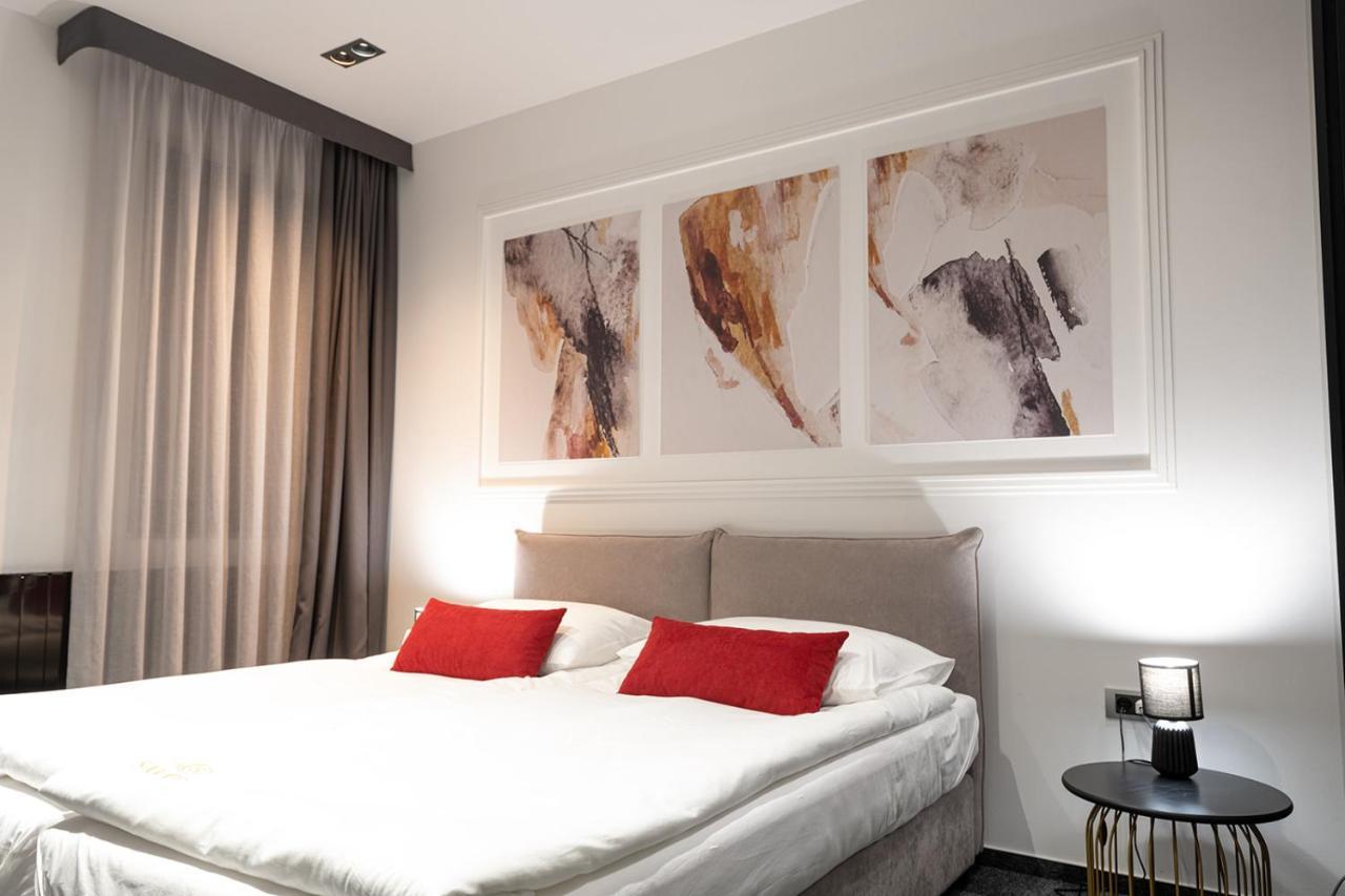 Savoy Residence Osijek Extérieur photo