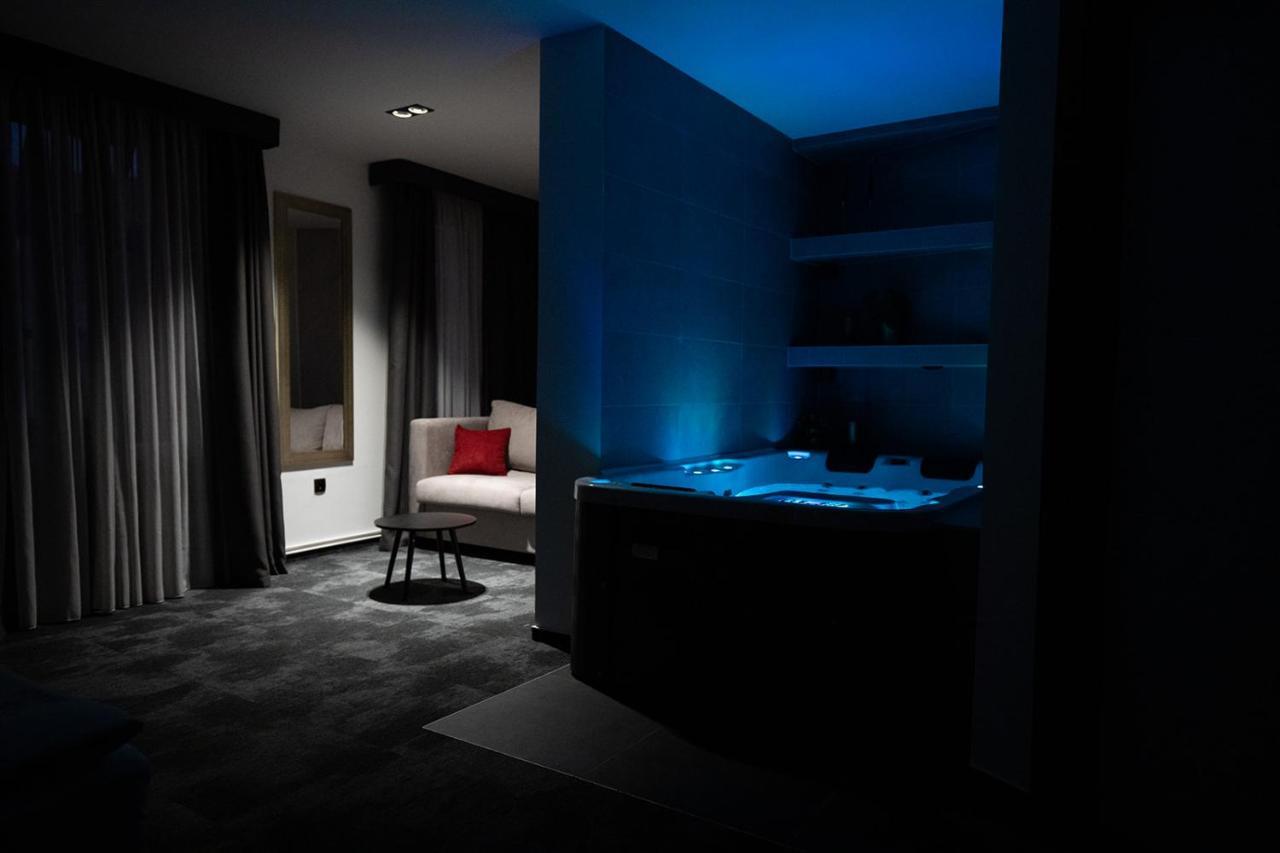 Savoy Residence Osijek Extérieur photo